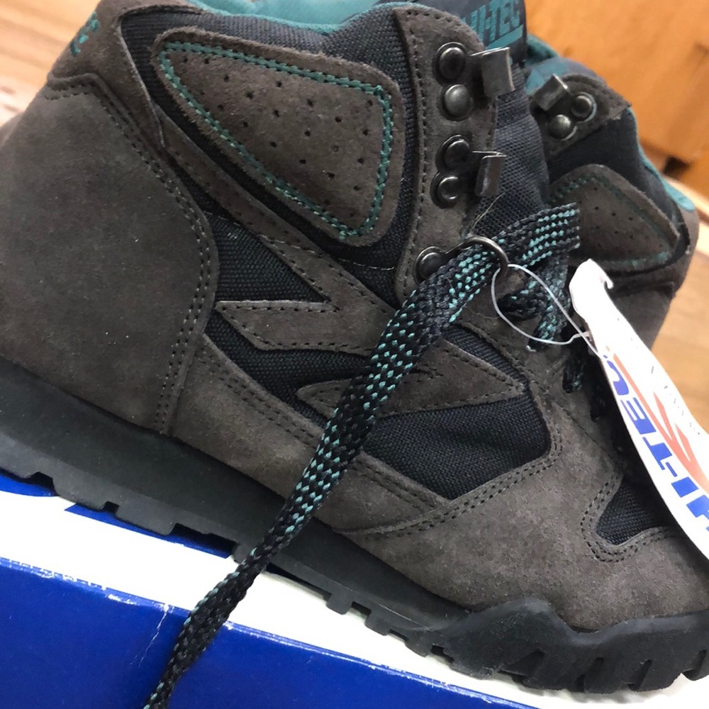 Hi-tec boots New with Tag! 8 men’s